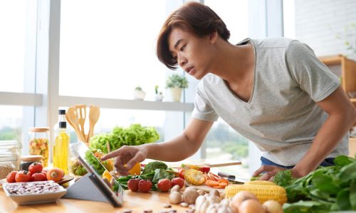 سالاد تن ماهی سالم برای ناهارهای سریع